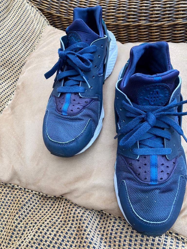 Nike Mens trainers navy size 8.5 used 